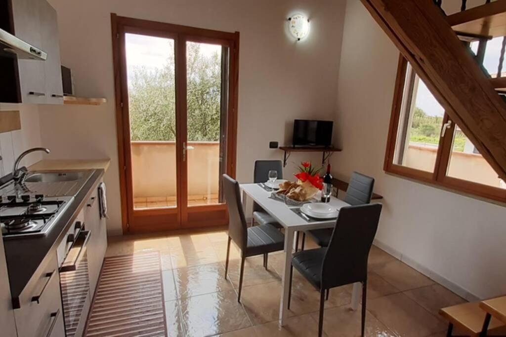 Casa Cao Appartamento "L'Ulivo" Nurachi Exteriör bild