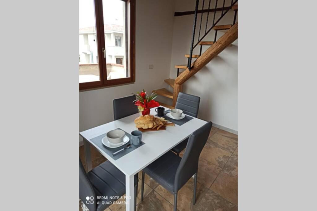 Casa Cao Appartamento "L'Ulivo" Nurachi Exteriör bild